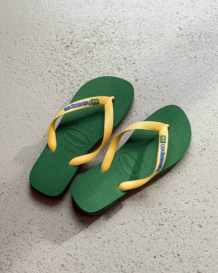 Havaianas Brasil Logo onfeet