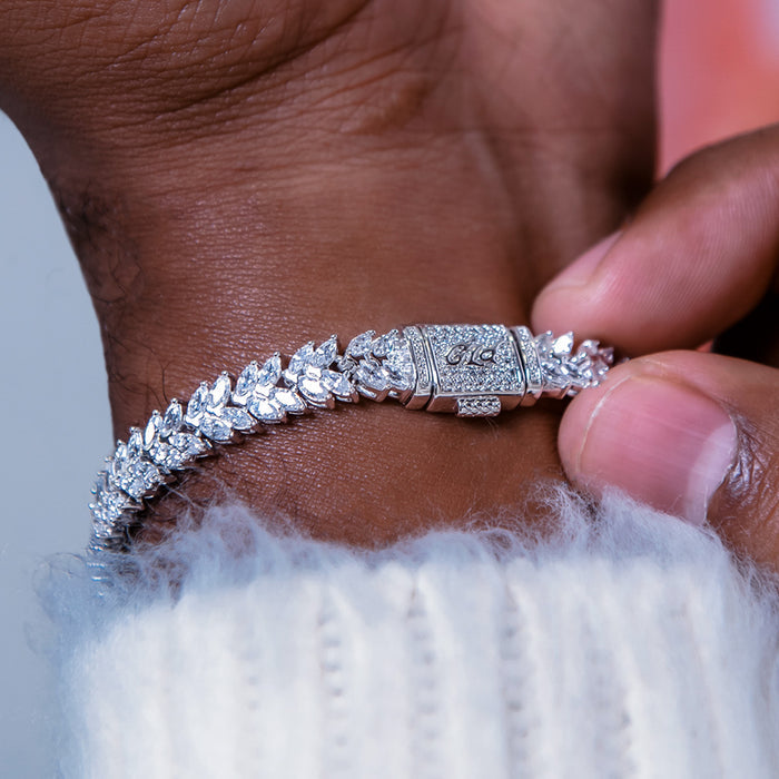 Iced Herringbone Bracelet in White Gold- 7mm