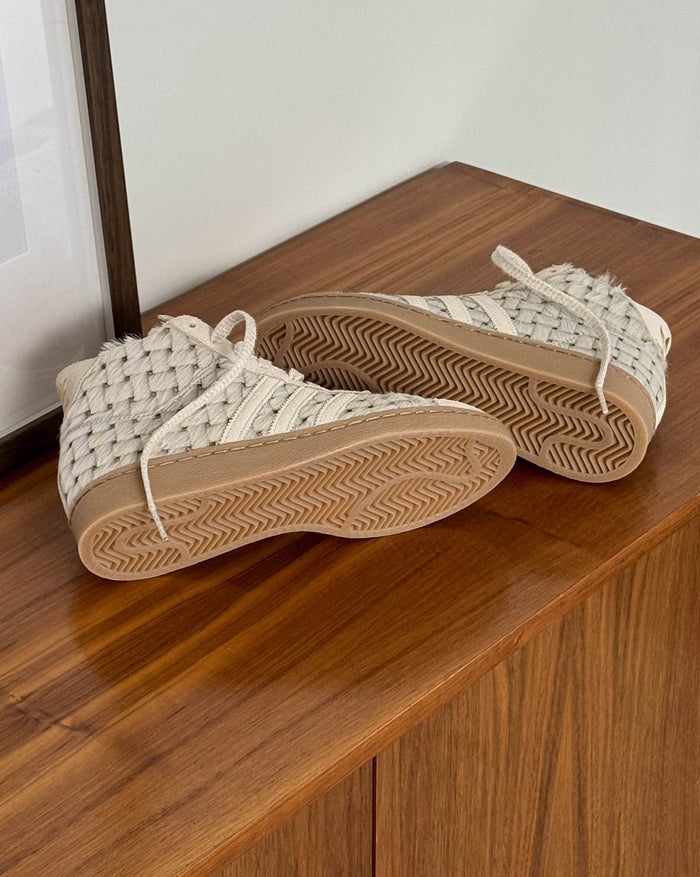 Adidas Jabbar Hi onfeet