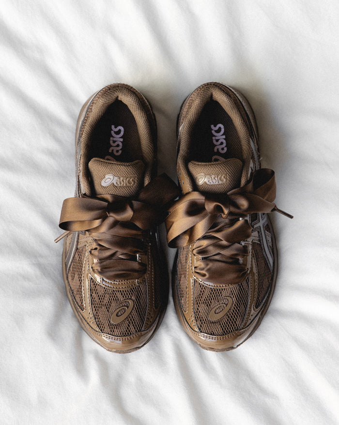 Asics JOG 100S onfeet