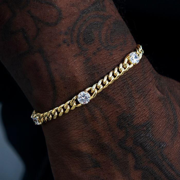 Round Stone Station Cuban Bracelet in Yellow Gold