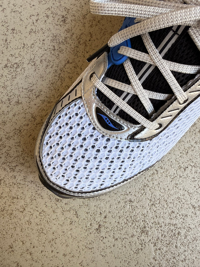 Saucony Pro Grid Paramount onfeet