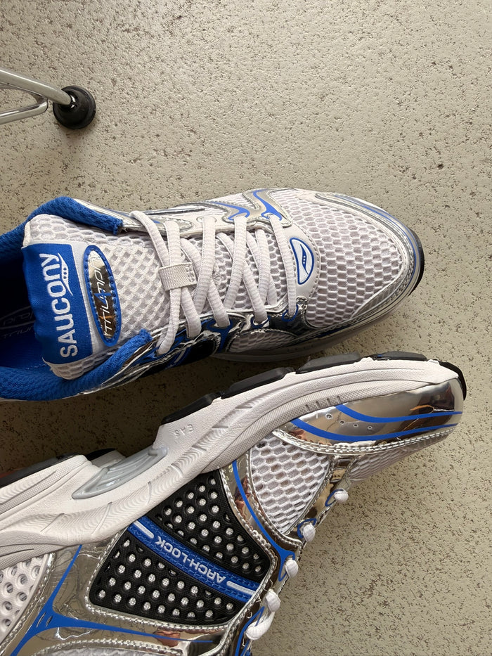 Saucony Pro Grid Triumph 4 onfeet