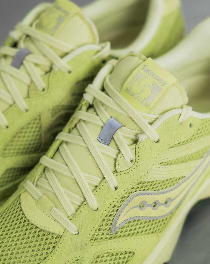Saucony x 3sixteen Pro Grid Guide 7 onfeet