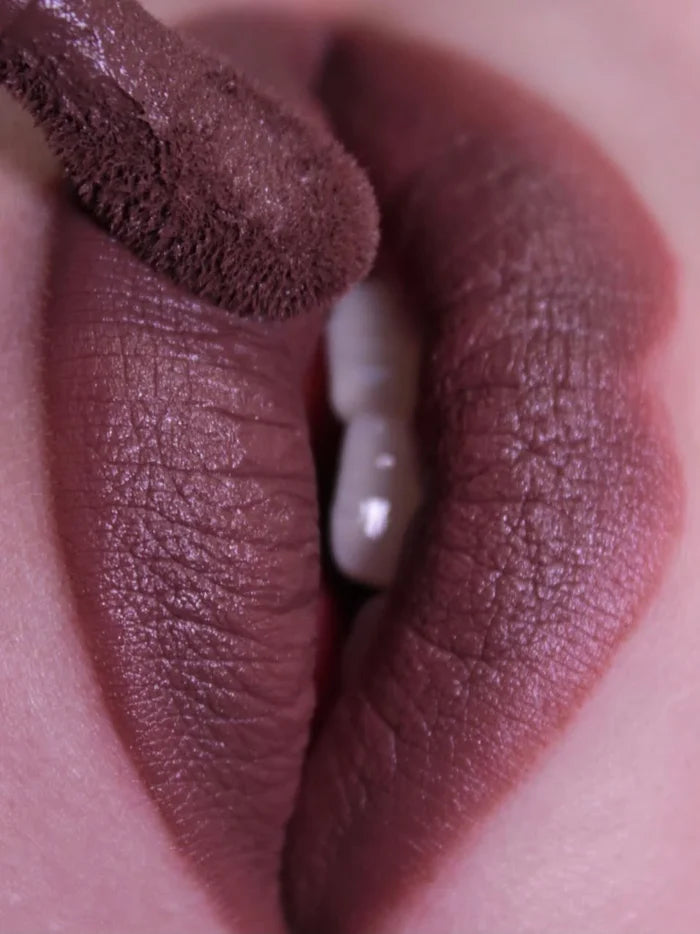 Scavenger - Wasteland X ZYEL Velvet Veil Lip Mud - Bellabeautébar