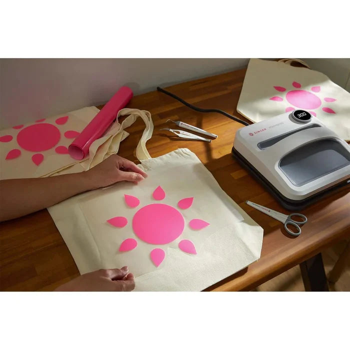 SINGER® MOMENTO™ Square Press - Maple Leaf Quilting Company Ltd.