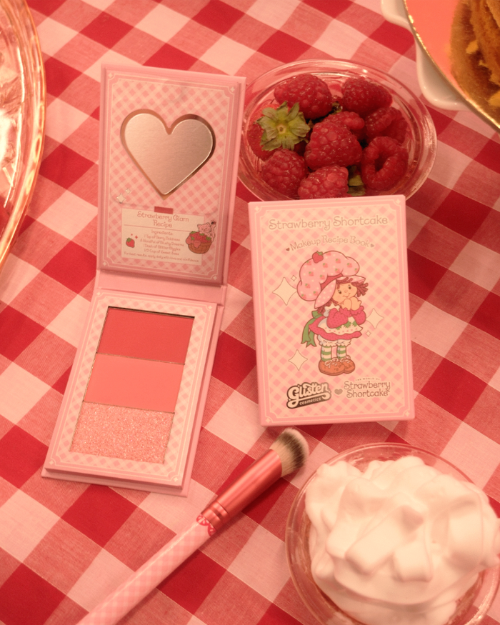 Strawberry Shortcake Blush & Eyeshadow Palette - Strawberry Shortcake X Glisten Cosmetics