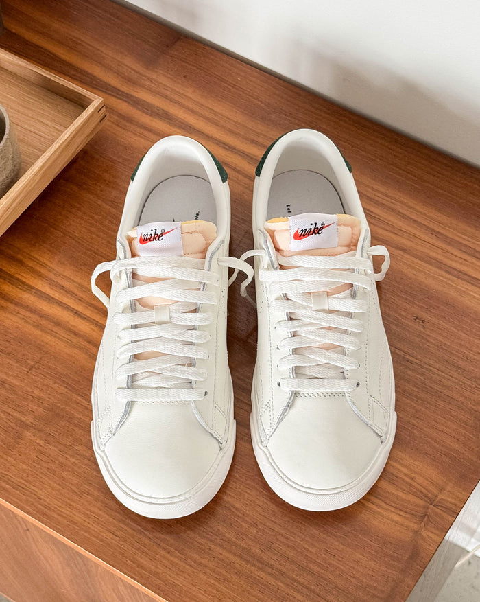 Nike Tennis Classic AC onfeet