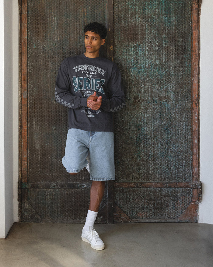 Test Drive Open Road Longsleeve onfeet
