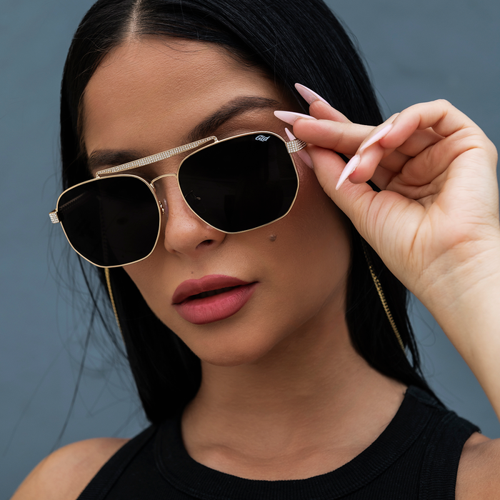 The Grove Sunglasses in Yellow Gold with Sunglass Chain