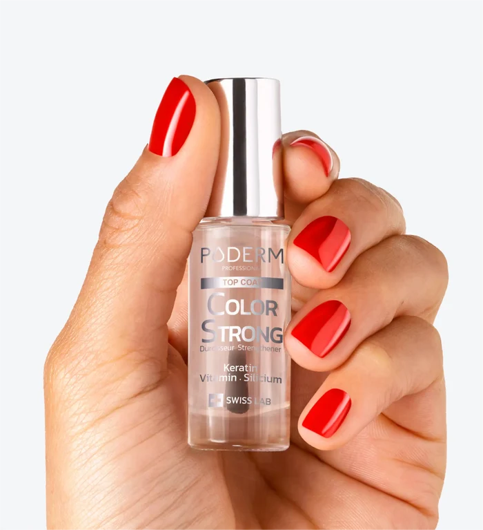 Top coat durcisseur Color Strong Poderm à la kératine pour fortifier la manucure