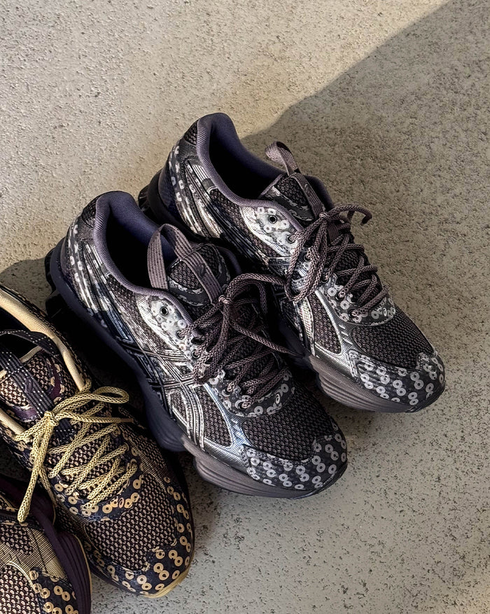 Asics US7-S GEL-Kinetic Fluent onfeet