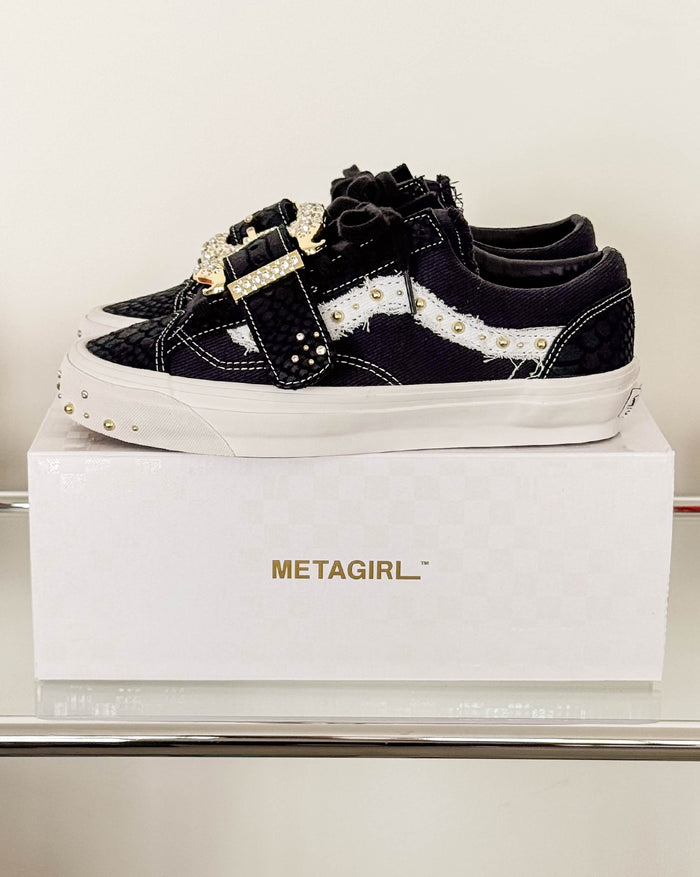 Vans OTW x Metagirl Old Skool 36 onfeet