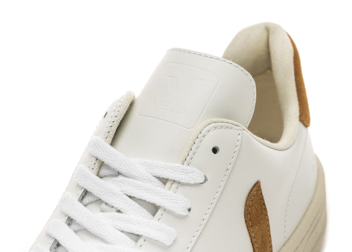 Veja V-12 Leather