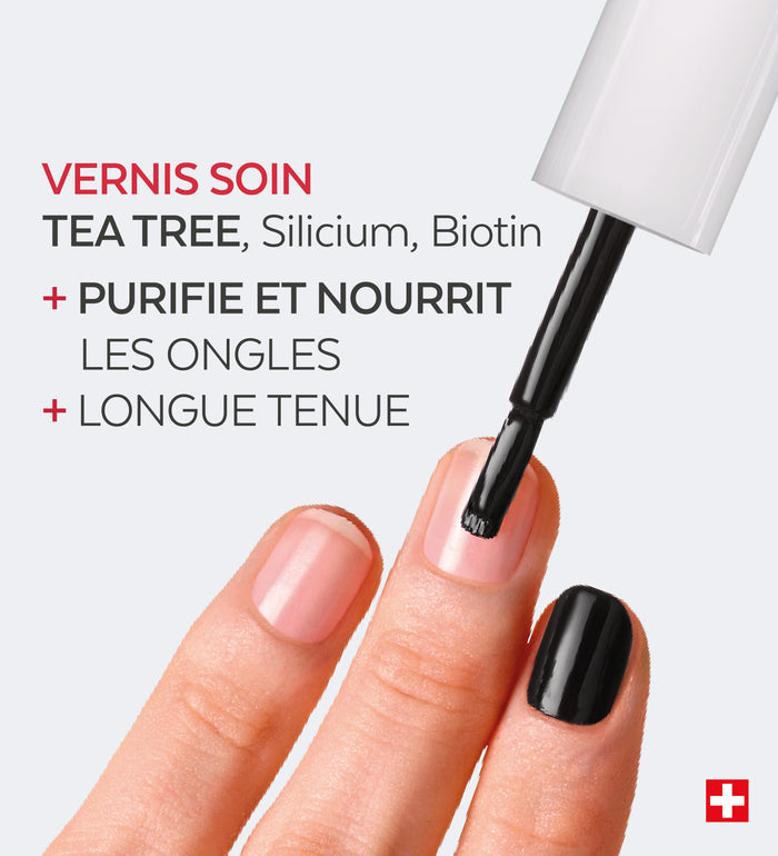 Application du vernis soin Color Care Poderm tea tree silicium biotine