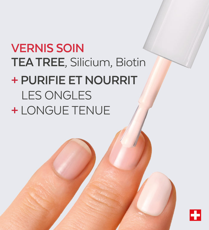 Application du vernis soin Color Care Poderm tea tree silicium biotine