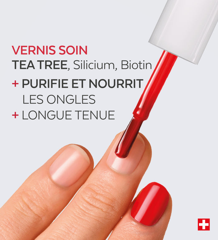 Application du vernis soin Color Care Poderm tea tree silicium biotine