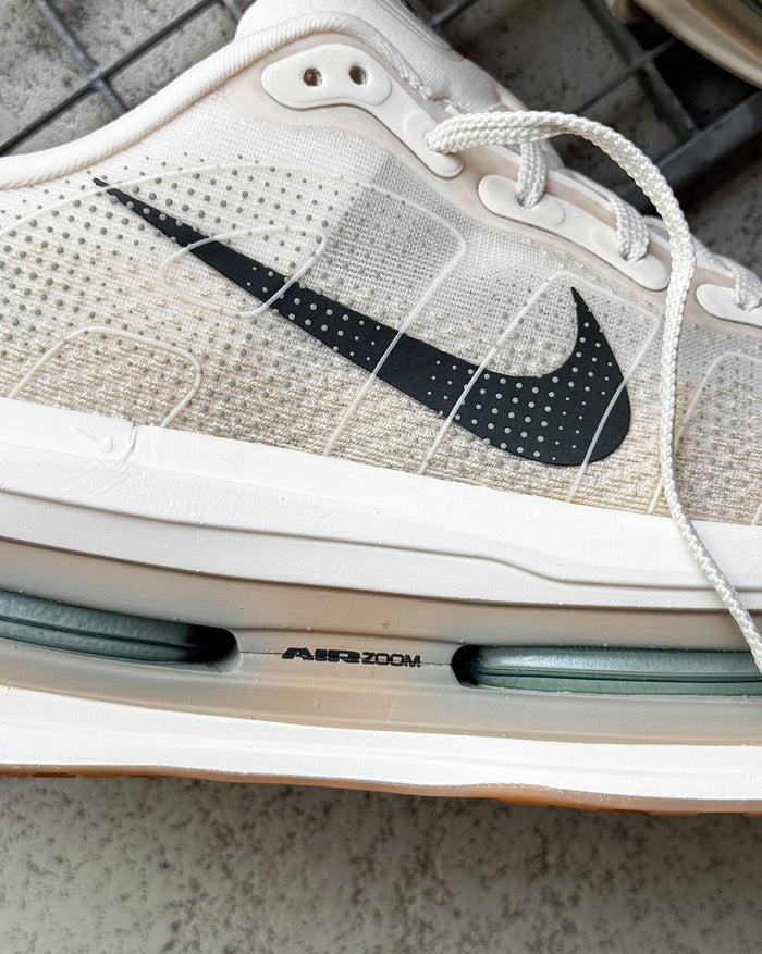 Nike Vomero Premium onfeet