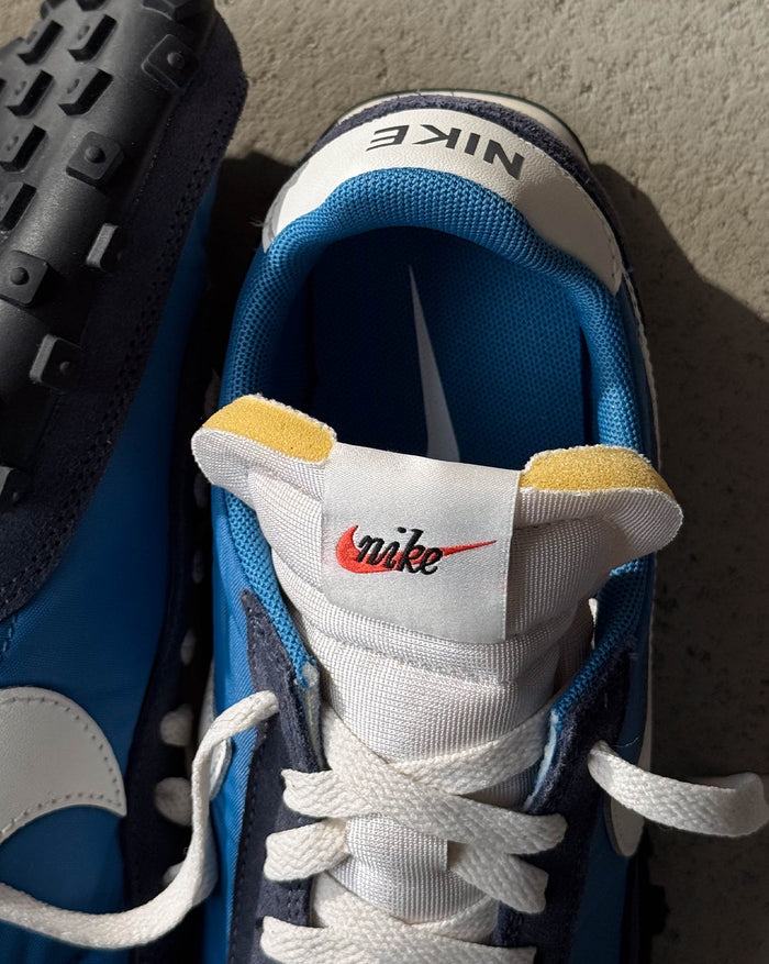Nike Waffle Racer onfeet