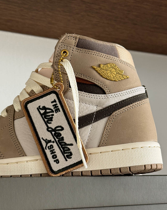 Nike Wmns Air Jordan 1 Retro High OG *Khaki* onfeet