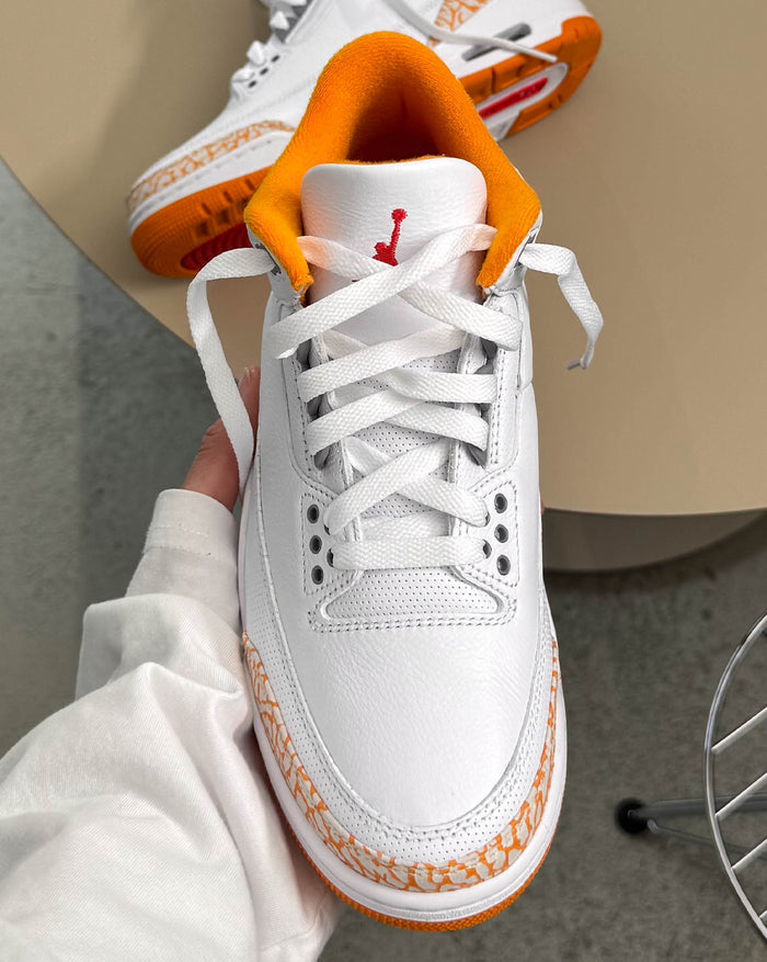 Nike Wmns Air Jordan 3 Retro *White and Orange Peel* onfeet