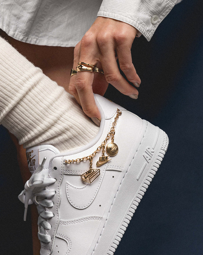 Nike Wmns Air Force 1 '07 LX *Lucky Charms* onfeet