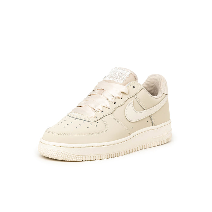 Nike Wmns Air Force 1 Retro PRM