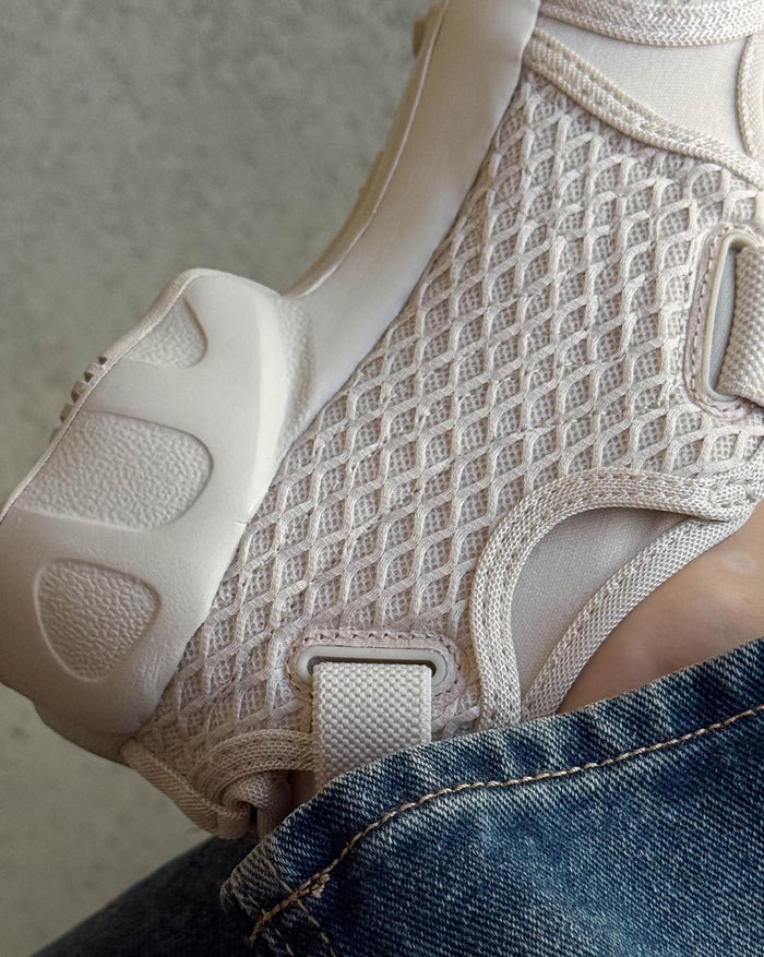 Nike Wmns Air Rift onfeet