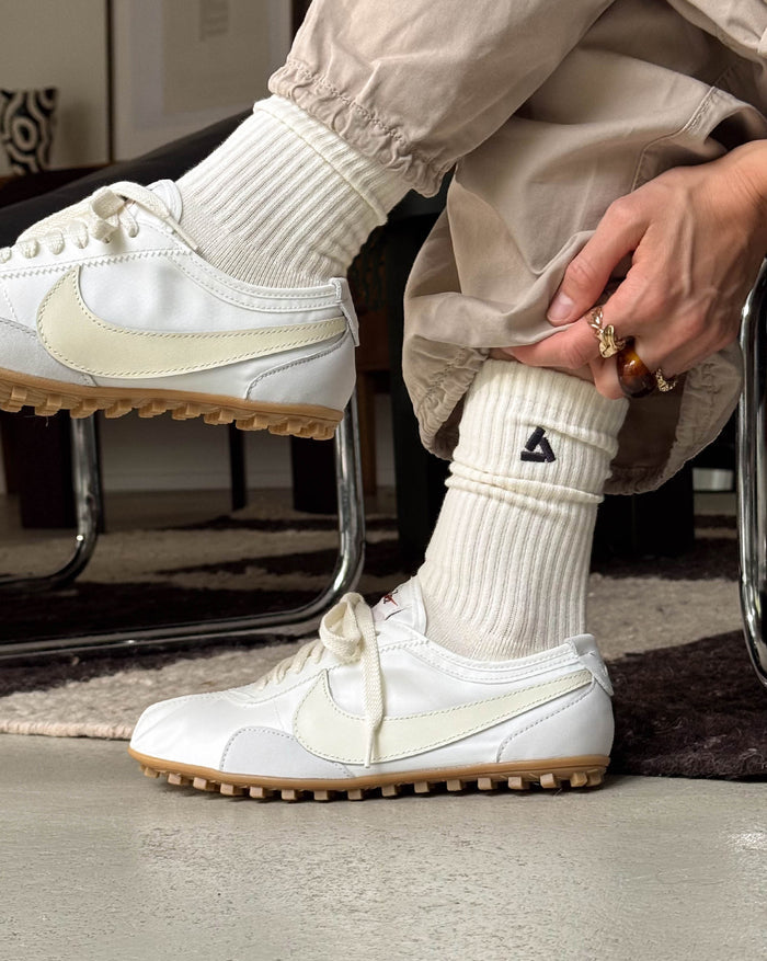 Nike Wmns Moon Shoe OG SP onfeet