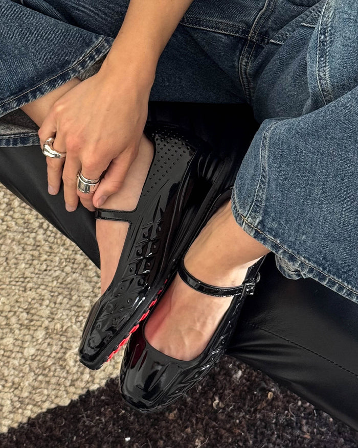 Nike Wmns Shox Z Calistra onfeet