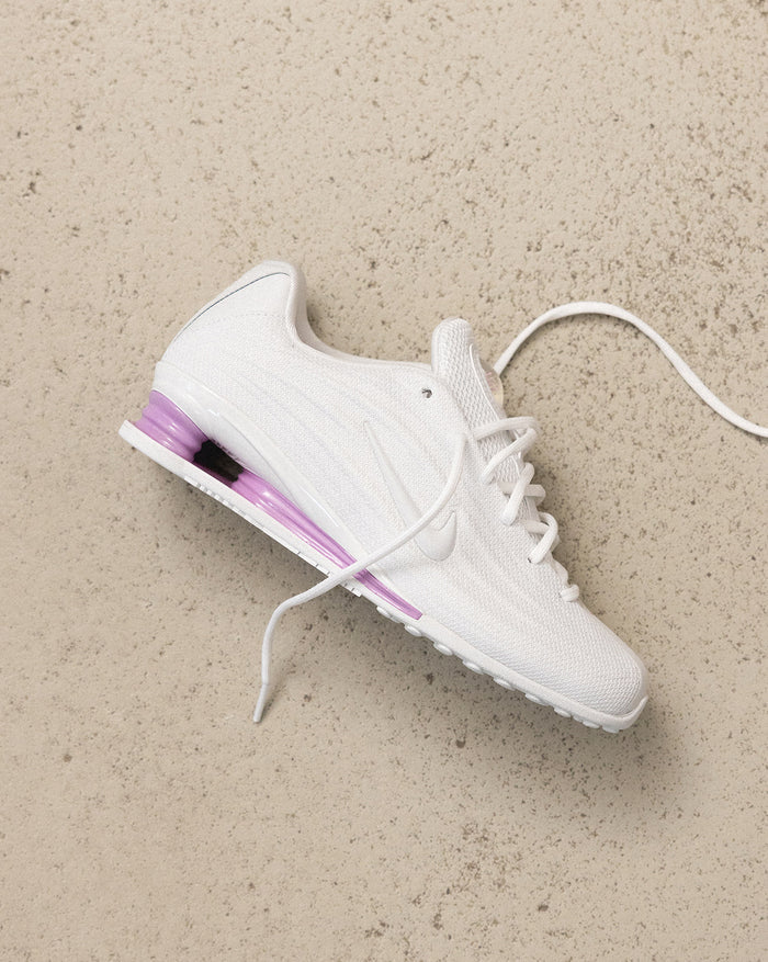 Nike Wmns Shox Z onfeet