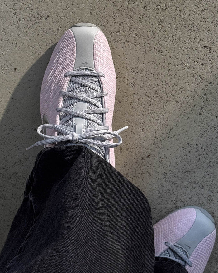 Nike Wmns Shox Z onfeet