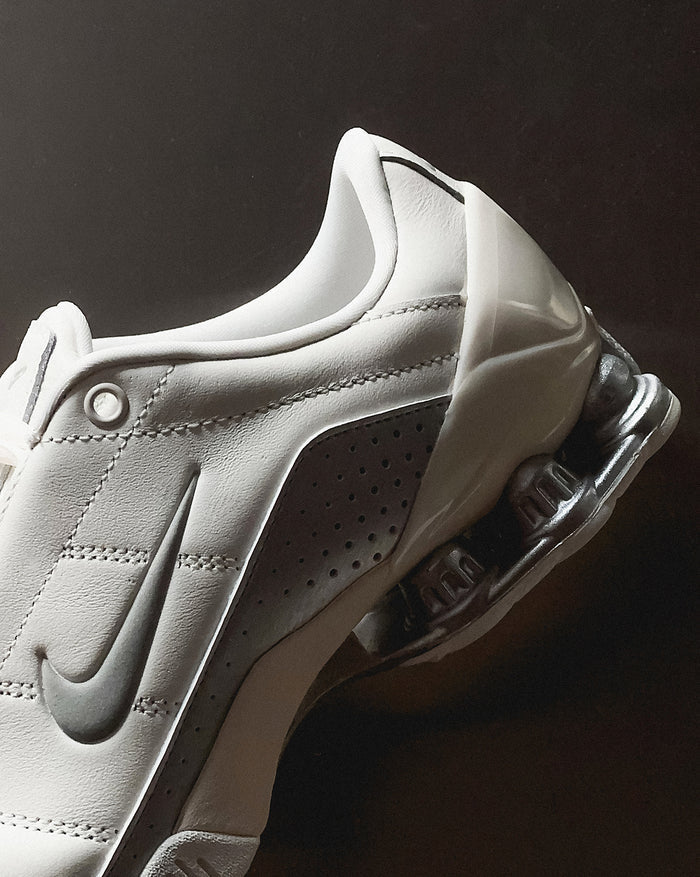 Nike Wmns Total 90 Shox Magia onfeet