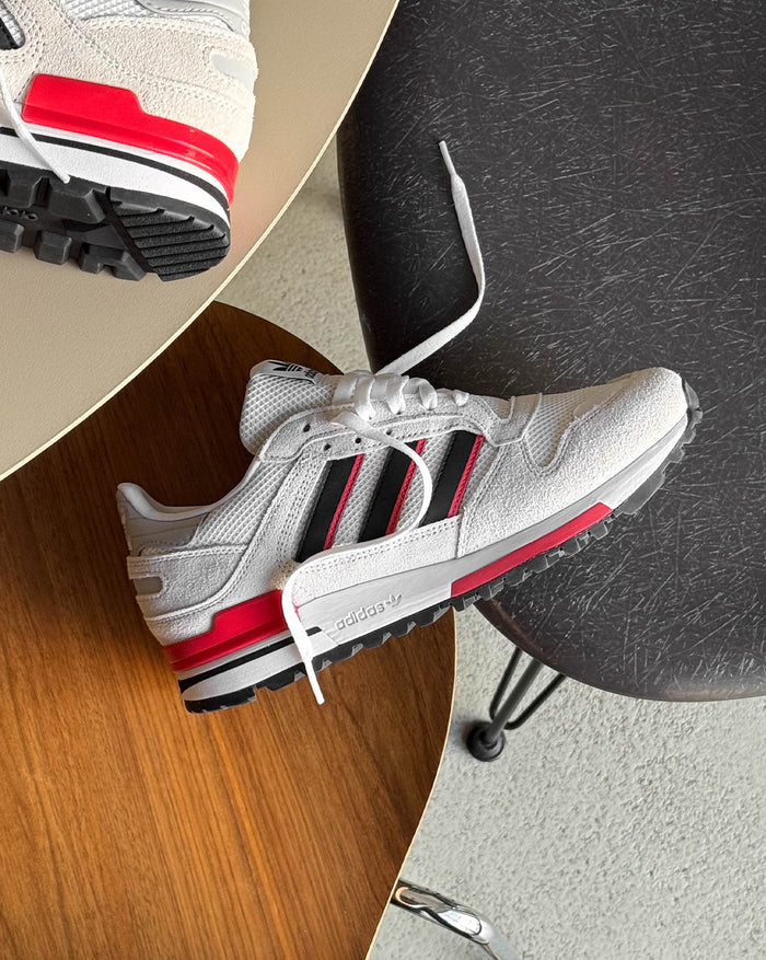 Adidas	ZX 600 onfeet